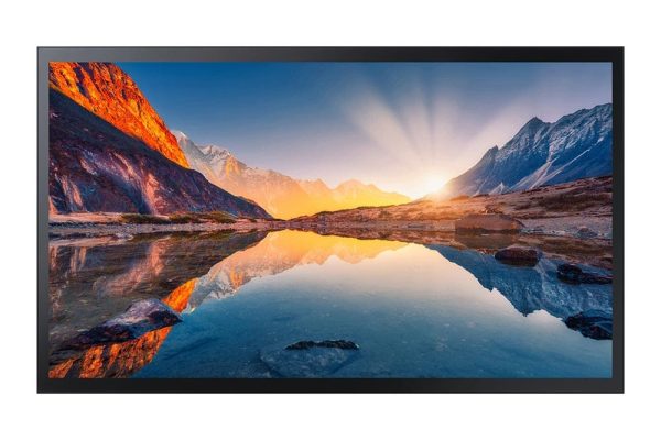 Samsung QM32C T 32” Display | 32"